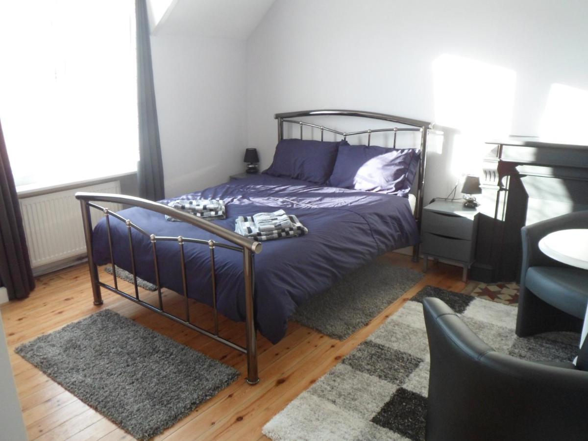 Riverside Bed And Breakfast 우엘고아 외부 사진